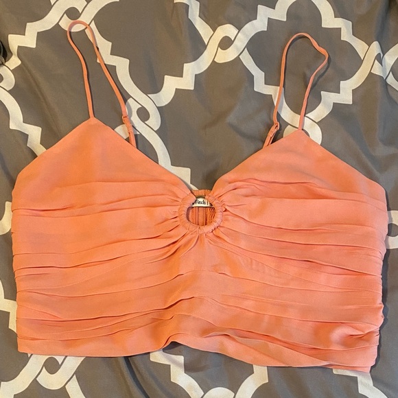 Abercrombie & Fitch Tops - Abercrombie & Fitch Peach Ruched Camisole